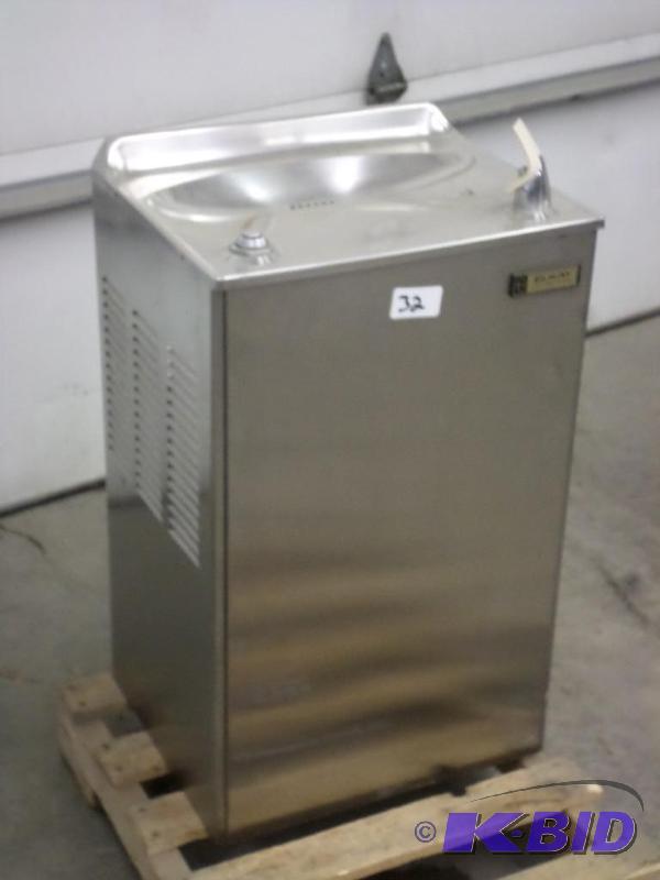 lot 32 image: Elkay Stainless Steel 120Volt Commercial Drin...