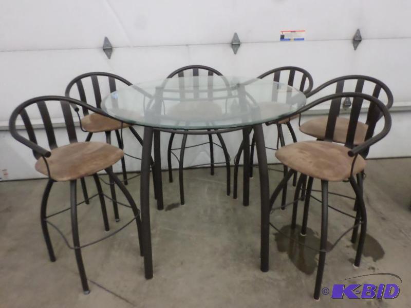 lot 45 image: Very Nice 7-Piece Swivel-Top Bar Set 48"...