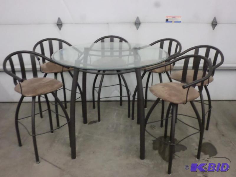 lot 46 image: Very Nice 7-Piece Swivel-Top Bar Set 48"...