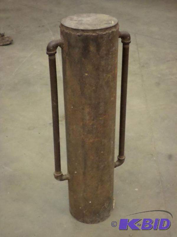 lot 70 image: Heavy Duty 6" Post-Driver...