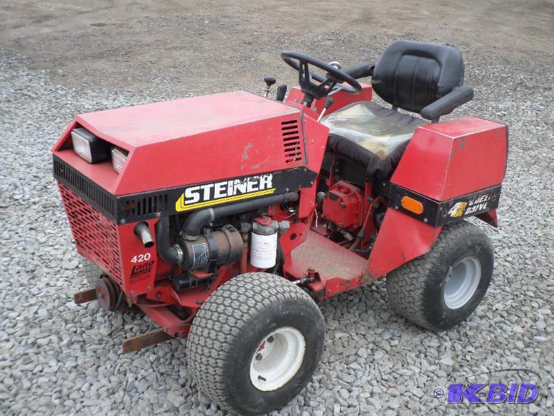 Steiner Model 420 Commercial Hydrostatic AWD ... | Loretto Equipment ...