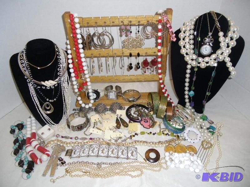 Collection of Womens Jewelry & Watches - Vintage to Newer