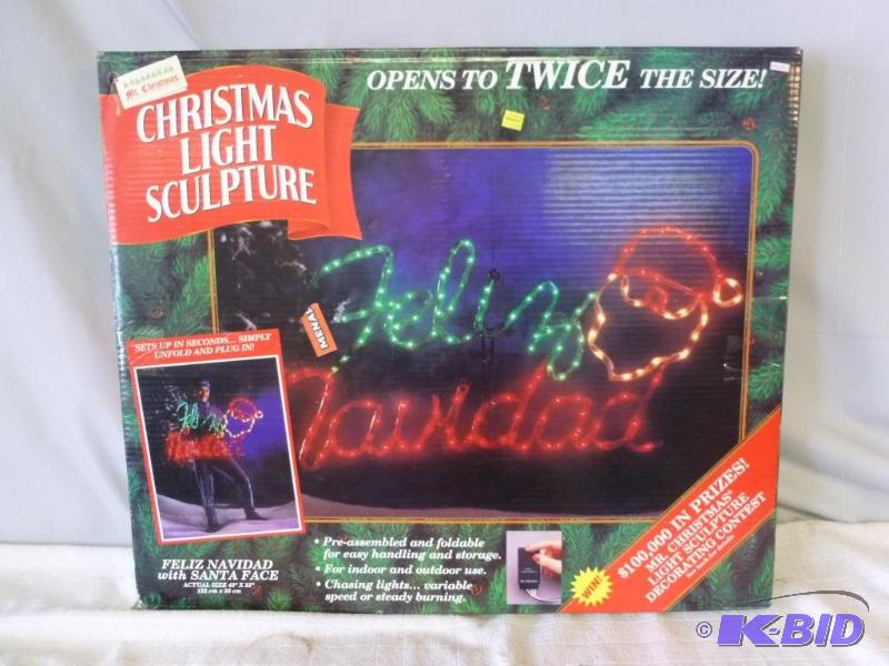 lot 118 image: Large Mr. Christmas " Feliz Navidad &quo...
