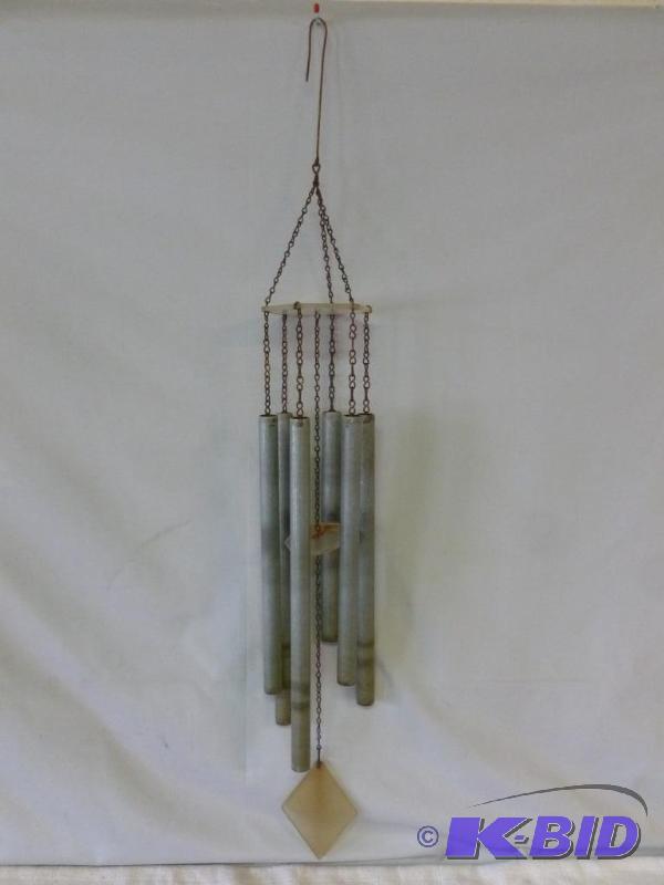 lot 36 image: Large outdoor wind chime, measures about 40&q...