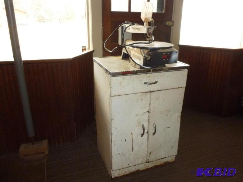 lot 4 image: Dremel&nbsp16" - 2 Speed Scroll Saw Mod...