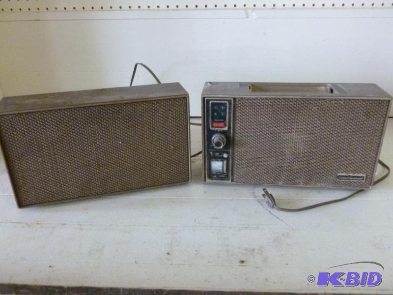 lot 57 image: Vintage Longines Symphonette&nbsp8-track car...
