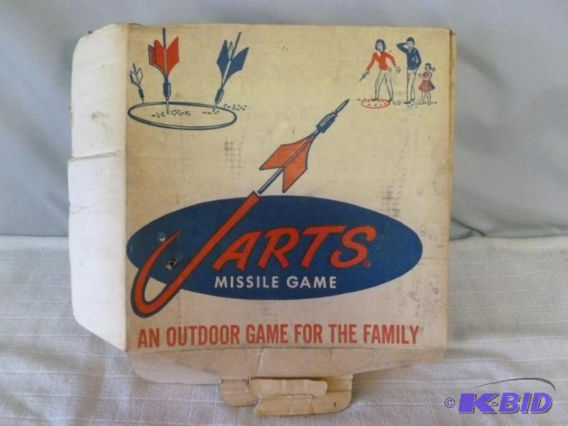 lot 9 image: Vintage Jarts Yard Missile Game, comes in the...