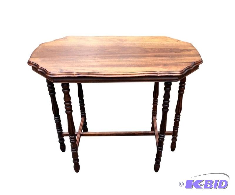 lot 7 image: Mint Condition Walnut Edwardian Era  Antique table