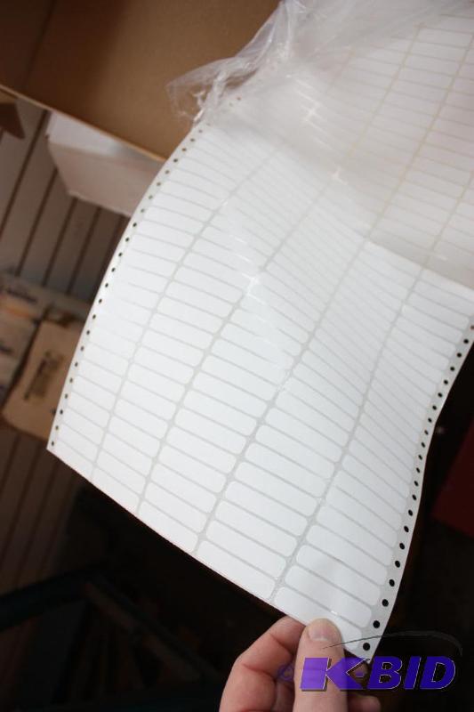 white 2 x 716 Labels