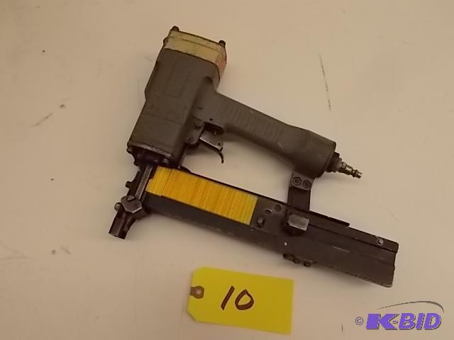 Paslode Stapler, Works...