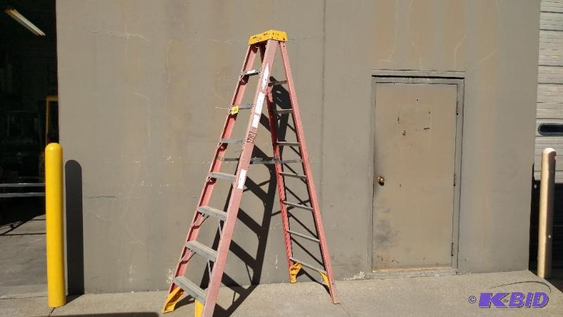 Werner 8 Fiberglass Step Ladder...