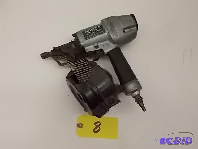 Hitachi NV65AH 2 12&quot Coil Nailer, Works...