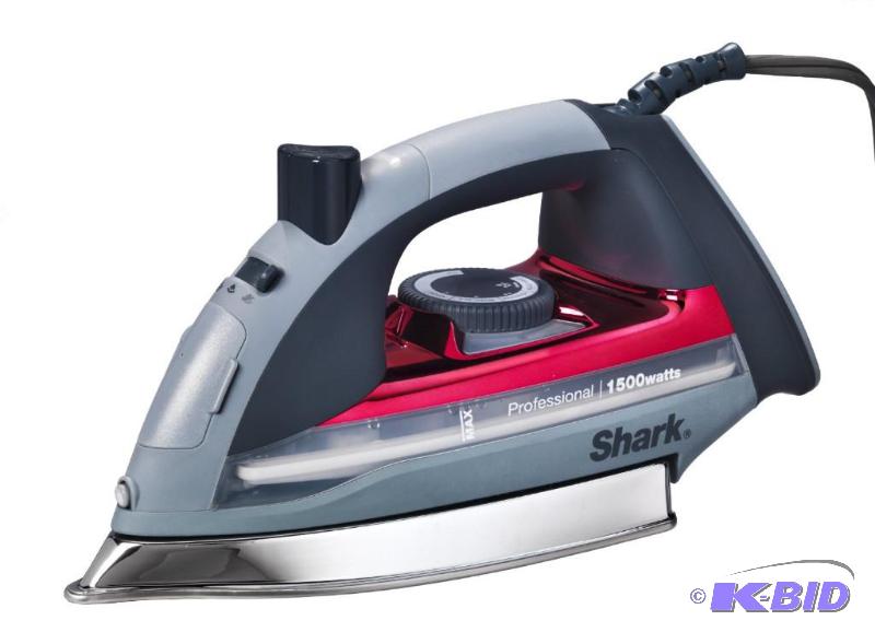 lot 76 image: Shark Lightweight Professional Steam Iron (GI305)