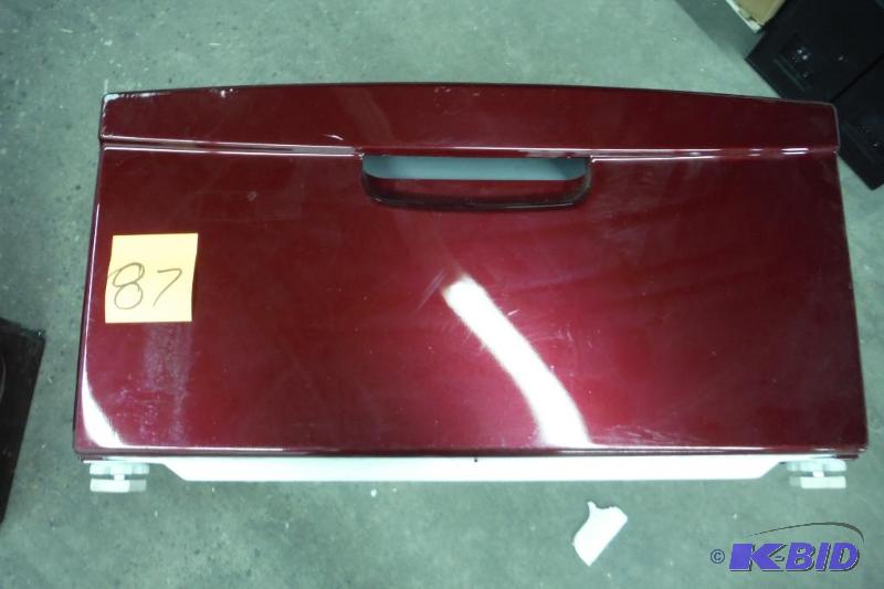 lot 87 image: Samsung WE357A0F 27 In. Laundry PedestalDrawer, Merlot