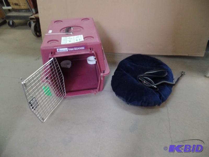 Dog Kennel, Leash, & Pillow