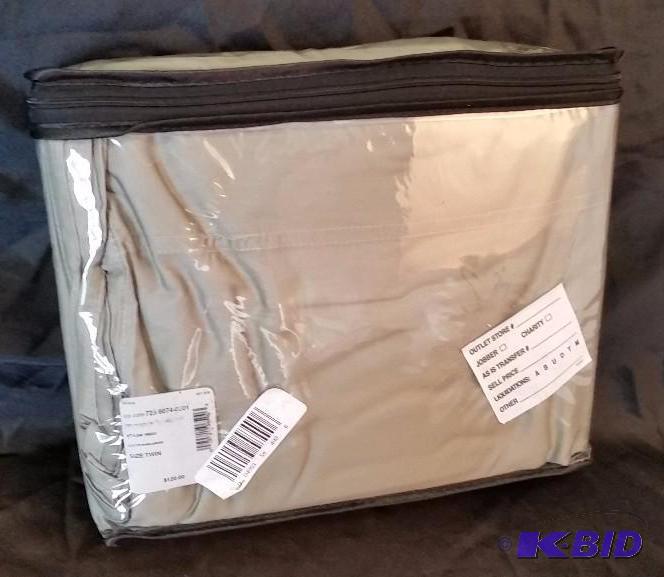 Jcp Dark Sage  Twin Size Sheet Set.  New in Package.  Complete Set
