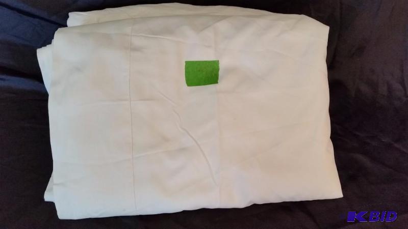 Out of Package Cream Queen In-Complete Sheet Set.  Customer Return