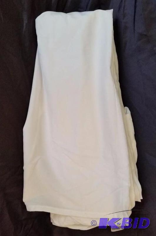 Out of Package.  White  Queen Size Sheer Dust Ruffle.  Customer Return.  No Issues