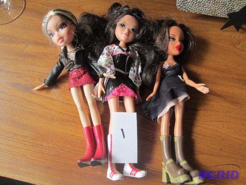 3 bratz dolls