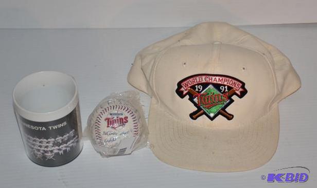 lot 107 image: Minnesota Twins mug 1991, Twins baseball hat ...
