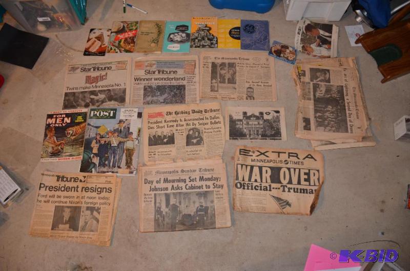 lot 122 image: Collectible newspapers & magazines - 1945...