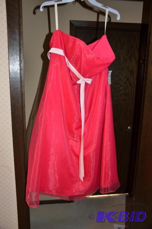 lot 186 image: Prom dress Forever Yours, size 14 cotton cand...