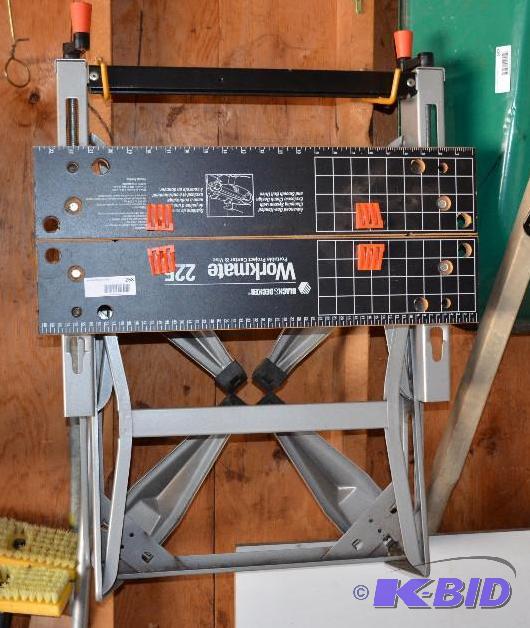 lot 232 image: Black & Decker Workmate 225 portable proj...