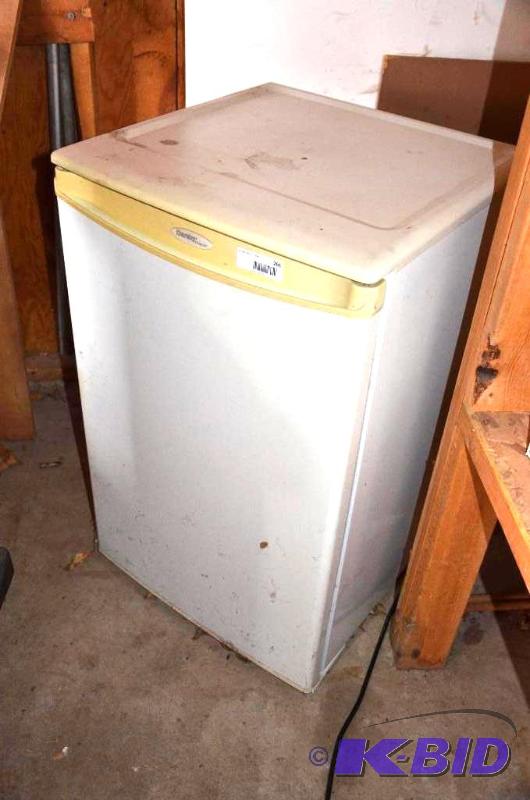 lot 251 image: Danby Mini refrigerator model DCR432W it is w...