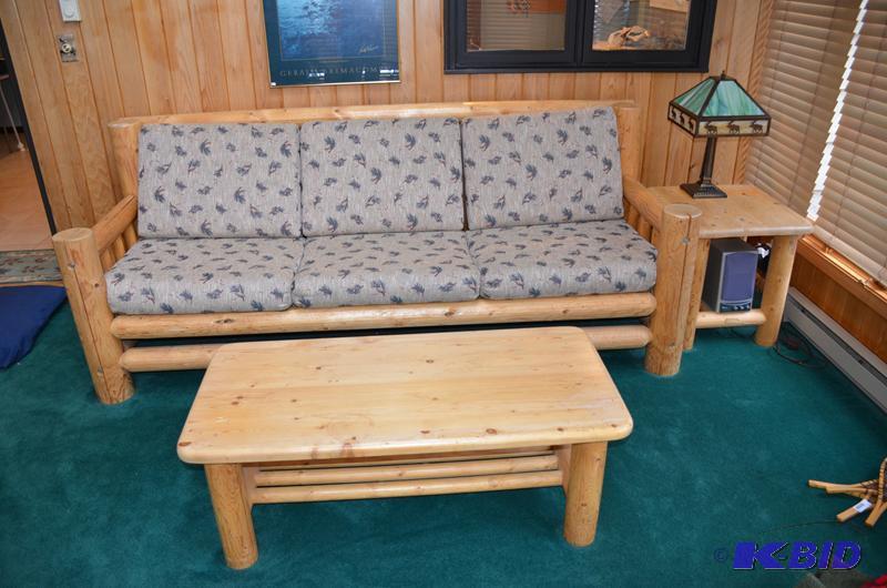 lot 36 image: Log couch , coffee table, lamp table- great f...