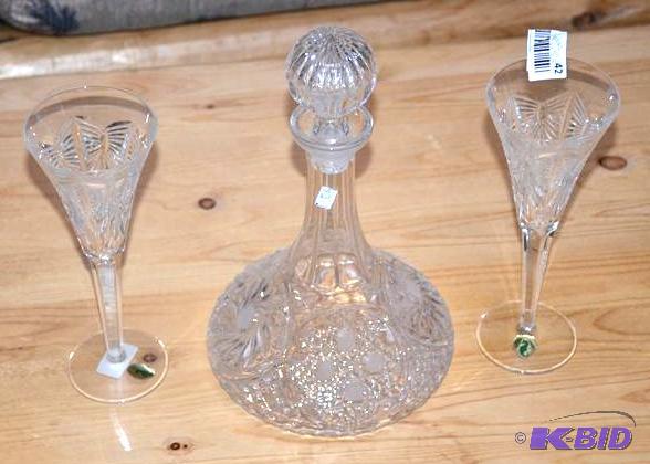 lot 42 image: Waterford Crystal decanter & 2 glasses 8&...