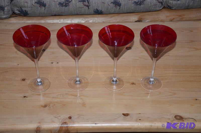 lot 43 image: 4 red wine glasses with clear stem 8" ta...