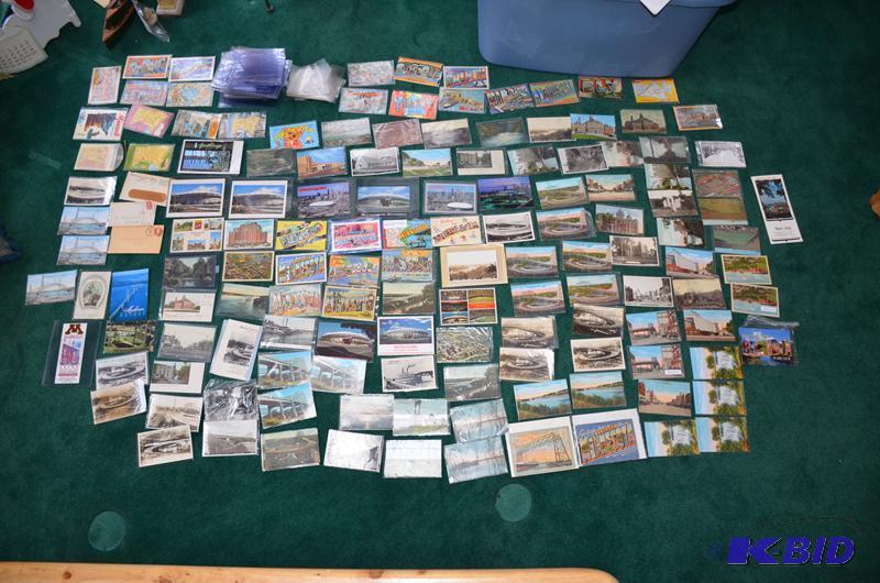 lot 68 image: Over 100 vintage post cards - most of Minneso...
