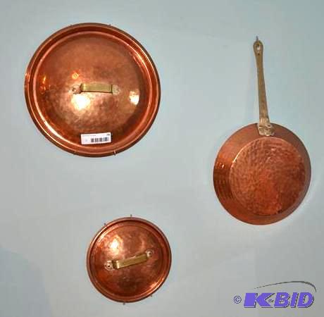 lot 74 image: Copper skillets - largest is 12" diamete...
