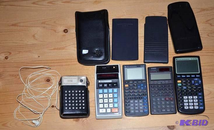 lot 75 image: Vintage RCA Victor 8 Transistor radio Calcula...