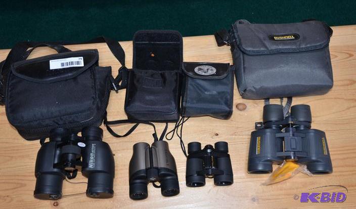 lot 79 image: 4 binoculars - Nikon Action 7x35 Naturalist I...