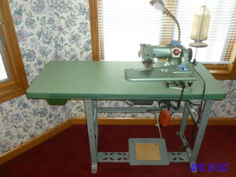lot 32 image: U.S Blind Stitch Machine Corp. Commercial Dra...