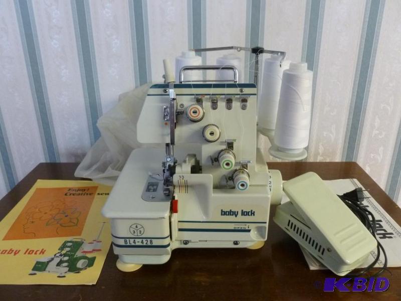 lot 35 image: Juki - Baby Lock specialty sewing machine mod...