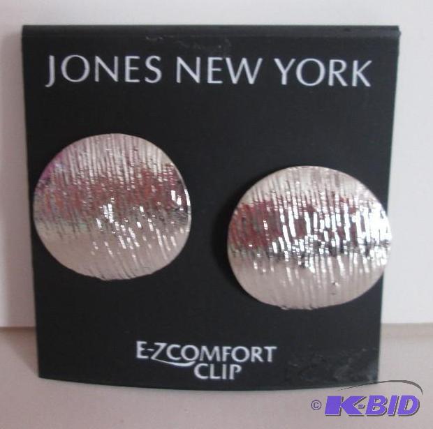 lot 137 image: Jones New York E-Zcomfort sliver metal clip-o...