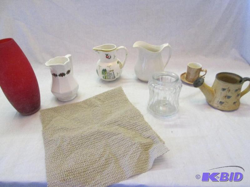 lot 40 image: mixed lot of vintage glass wear see pictures...