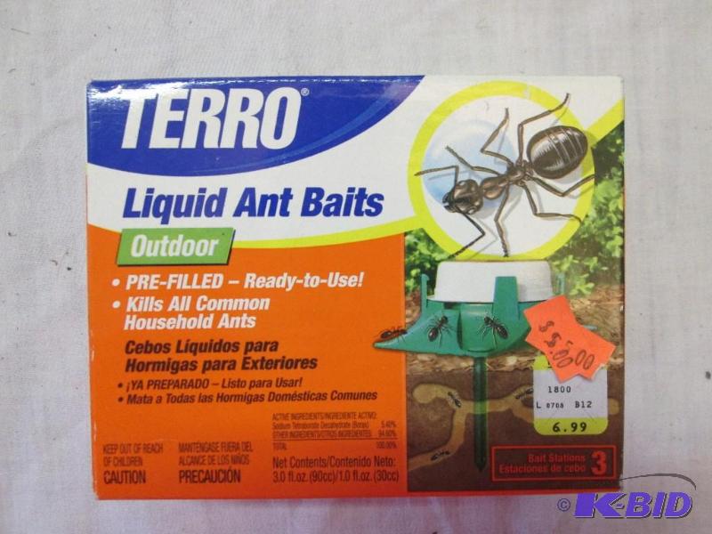 lot 57 image: Terro Liquid ant baits outdoor pre-filled rea...