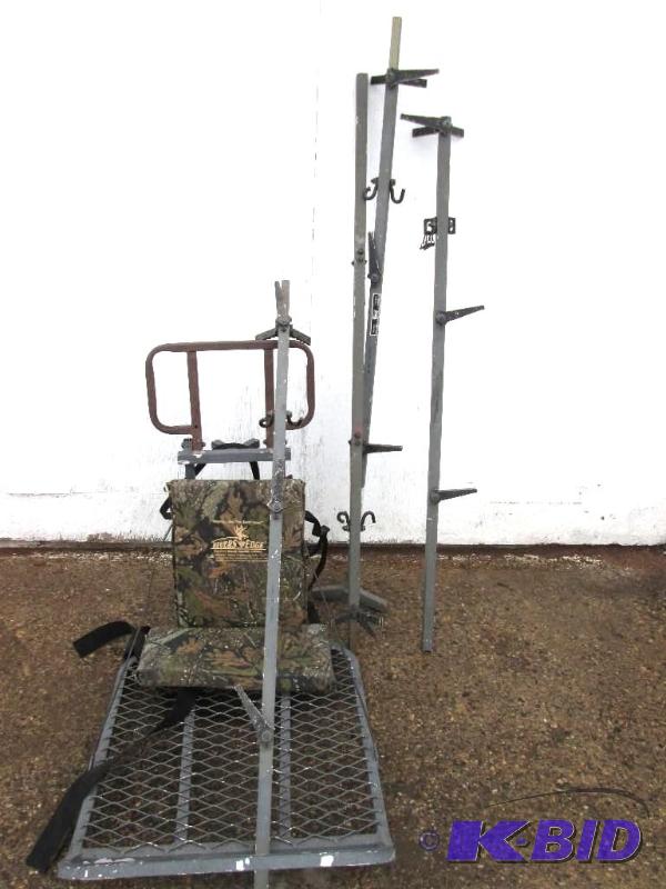 lot 7 image: Deer tree stand with climbing steps, by River...