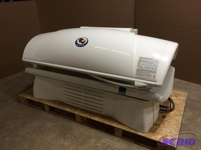 lot 4 image: UWE tropical 41 2001 BD12261401
