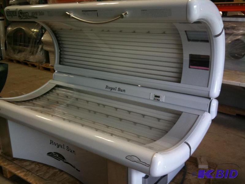 lot 6 image: Royal Sun 383 turbo 2005