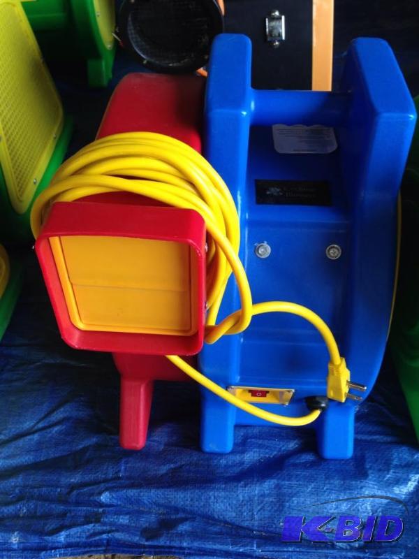 lot 22 image: 1.5 HP Cyclone Motor  Blower