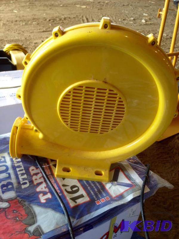 lot 47 image: Small Yellow Blower  Motor