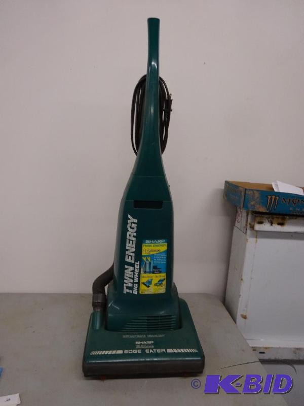 Sharp 12 amp vacuum