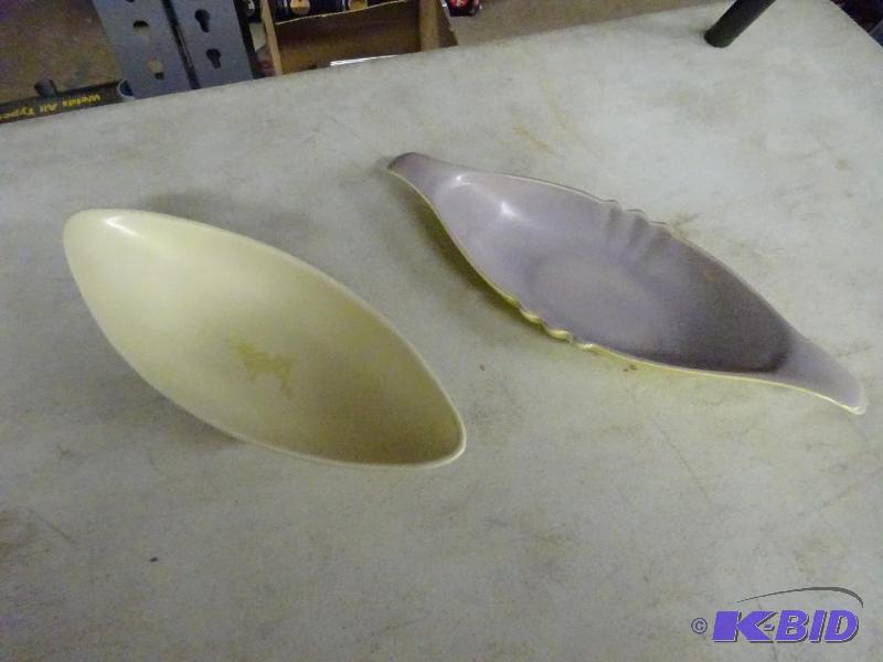 2 Redwing serving dishes