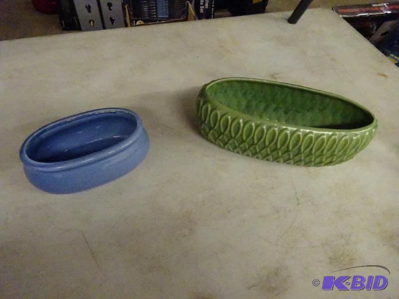2 Redwing Dishes