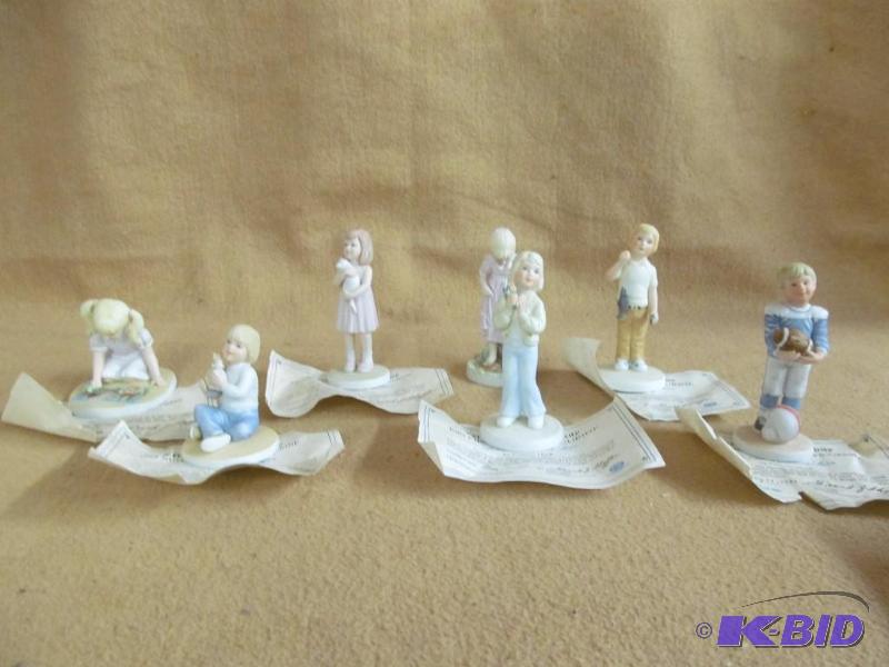 Figurines