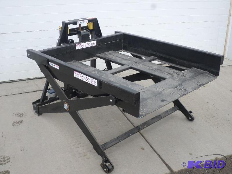 lot 1 image: Like New Industrial Electric Scissor Lift Pal...